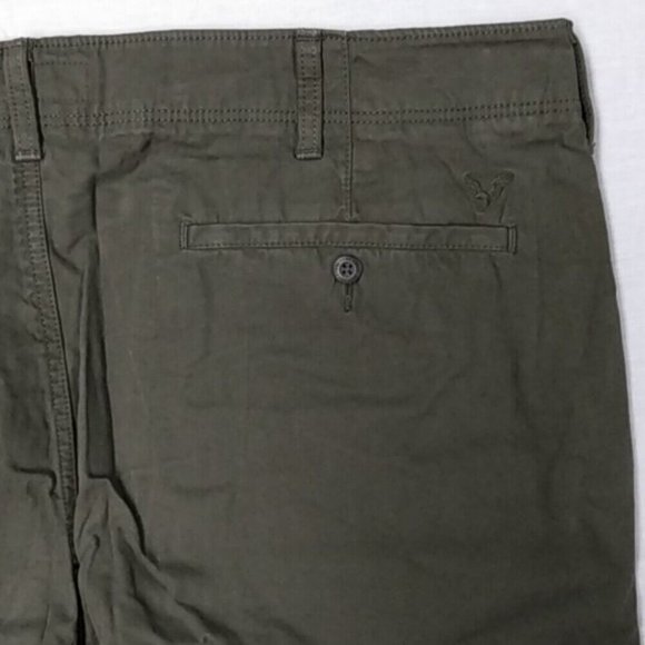 AE Mens Straight Chino Khakis - Military Green - 40x30 - NWT - Picture 3 of 5
